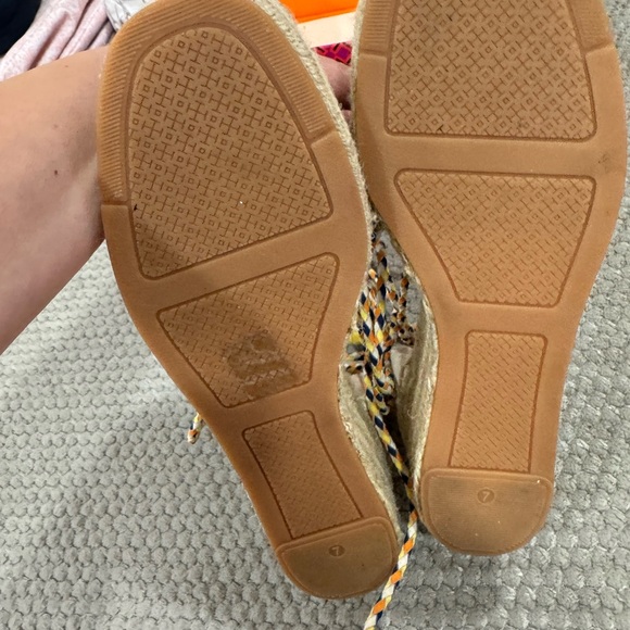 Tory Burch size 7 - Picture 3 of 8